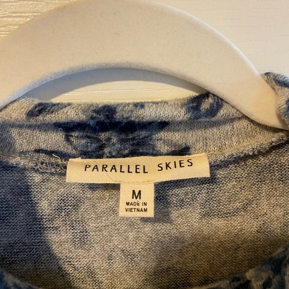 Floral Long Sleeve Top with mock neck - Picture 2 of 4